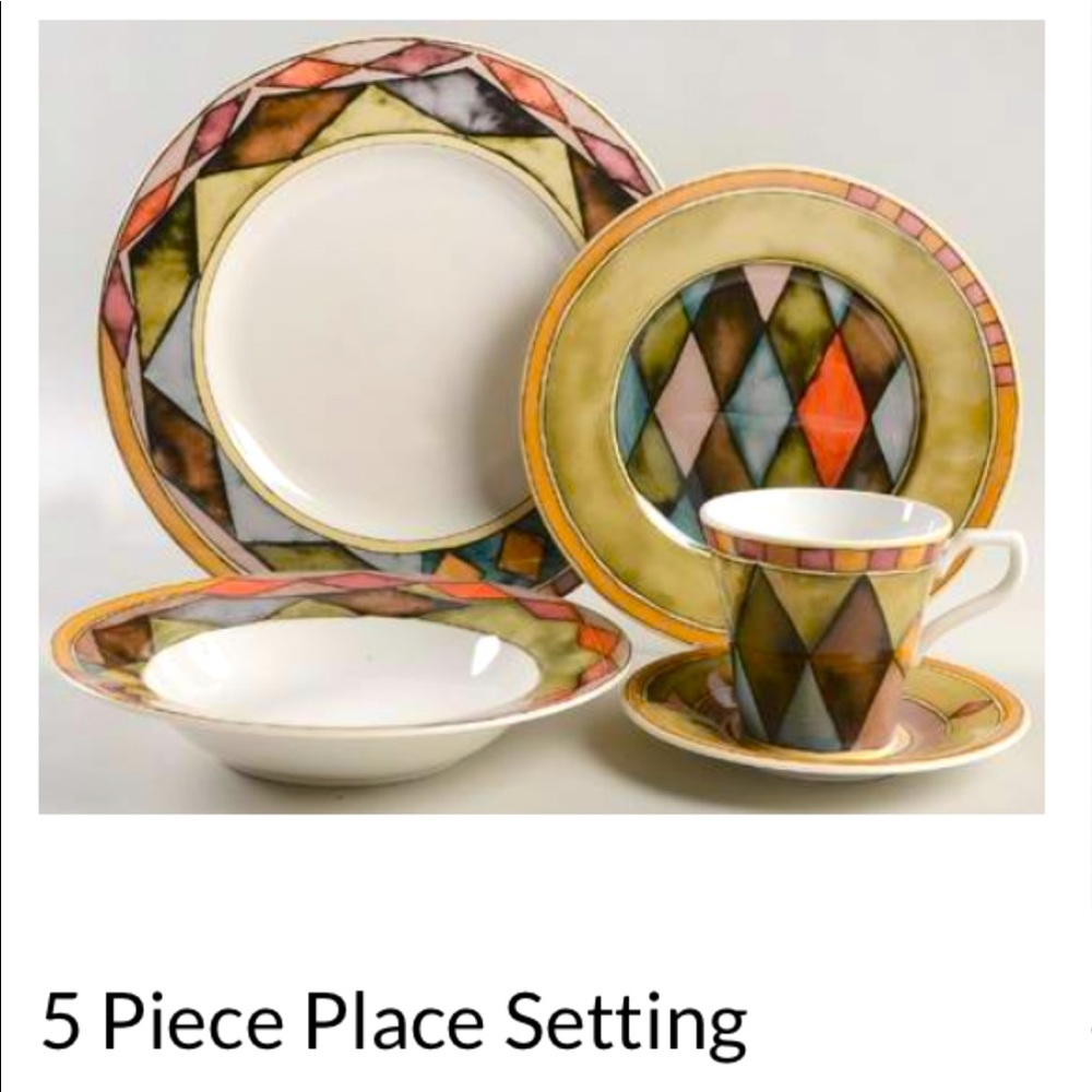 Sasaki Pallazzo place setting. 12 sets. Also have matching pieces…